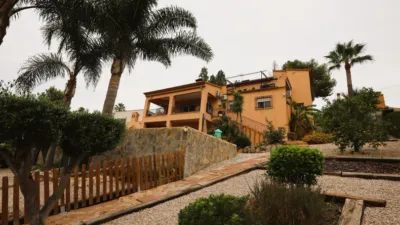 Chalet en Carrer Pinos photo 38