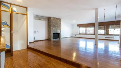 Duplex Penthouse on Carrer de la Font Nova photo 15