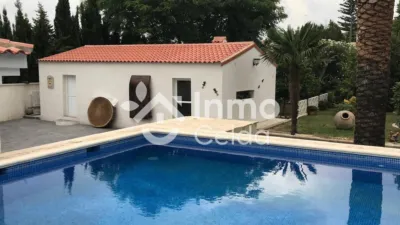 Chalet on Calle de la Amistat photo 3