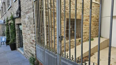 Local comercial en venta en Rúa de Diego de Muros - Más