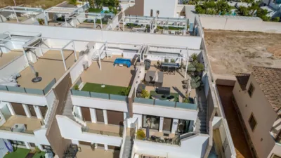 Apartment on Calle Esperanza Macarena photo 28