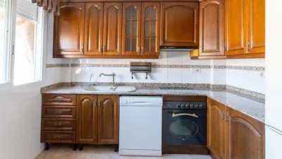 Terraced House in Carrer de Logroño photo 11
