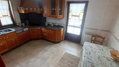 Casa – Valdoviño, Meirás - Más