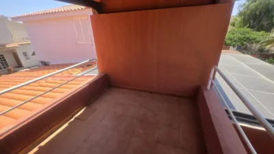 Casa en venta en Avenida Primero de Mayo, 26, Parque Holandés (La Oliva) de 298.900 €