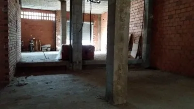 Local comercial en venta en Asilo San Antón - Más