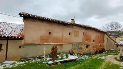 Terraced house on Calle Fundacion Atapuerca, No. 2 photo 5