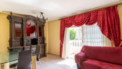 Terraced House in Carrer de Logroño photo 9