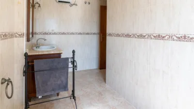 Terraced House in Carrer de Logroño photo 27