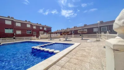 Terraced House in Carrer de Logroño photo 48