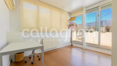 Penthouse on Cirilo Amorós Street photo 21