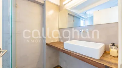 Penthouse on Cirilo Amorós Street photo 31