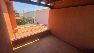 Casa en venta en Avenida Primero de Mayo, 26, Parque Holandés (La Oliva) de 298.900 €