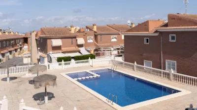 Terraced House in Carrer de Logroño photo 47