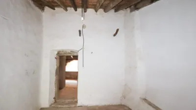 House in Les Escaules photo 16