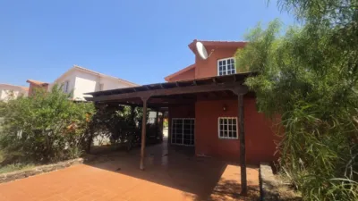 Casa en venta en Avenida Primero de Mayo, 26, Parque Holandés (La Oliva) de 298.900 €