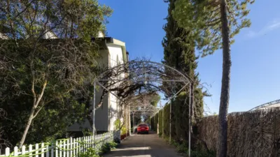 Chalet on Calle 163 Avenida de los Alamos photo 4