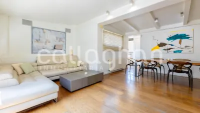 Penthouse on Cirilo Amorós Street photo 3