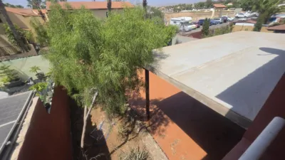 Casa en venta en Avenida Primero de Mayo, 26, Parque Holandés (La Oliva) de 298.900 €