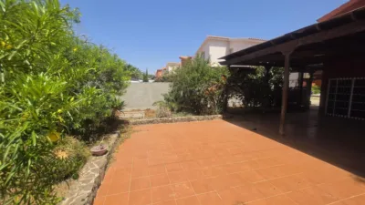 Casa en venta en Avenida Primero de Mayo, 26, Parque Holandés (La Oliva) de 298.900 €