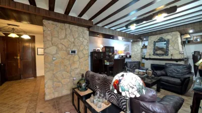 Chalet on Alberto López Poveda Street photo 3