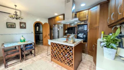 Chalet on Alberto López Poveda Street photo 10