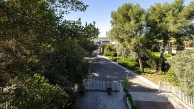 Chalet on Calle 163 Avenida de los Alamos photo 53