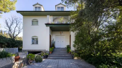 Chalet on Calle 163 Avenida de los Alamos photo 15