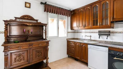 Terraced House in Carrer de Logroño photo 13