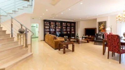 Chalet on Carrer Manacor photo 8