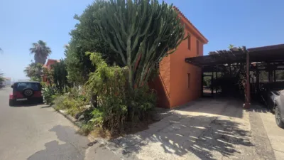 Casa en venta en Avenida Primero de Mayo, 26, Parque Holandés (La Oliva) de 298.900 €