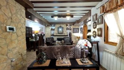 Chalet on Alberto López Poveda Street photo 4