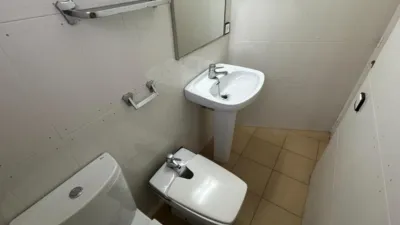 Apartment on Carrer de l'Empordà photo 18