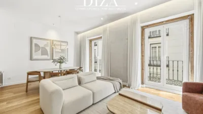 Flat on Calle de la Madera photo 5