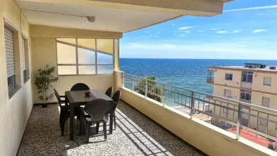 Apartamento en calle Joanot Martorell, De photo 2