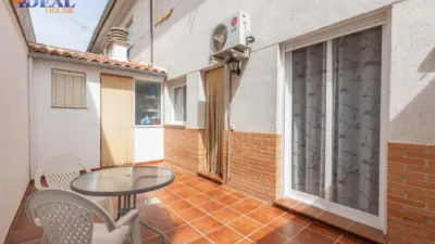 Terraced house on Calle Tval Blas de Otero, No. 4 photo 15