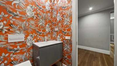 Apartment on Calle del Conde de Aranda photo 10
