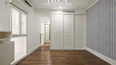Apartment on Calle del Conde de Aranda photo 43