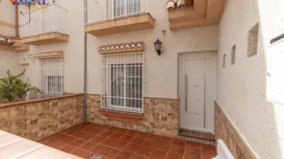 Terraced house on Calle Tval Blas de Otero, No. 4 photo 35