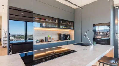 Penthouse on Manuel Sanchez Baena Man Street photo 12