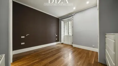 Apartment on Calle del Conde de Aranda photo 22