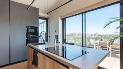 Penthouse on Manuel Sanchez Baena Man Street photo 10