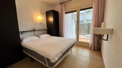 Apartment on Carrer de l'Empordà photo 51