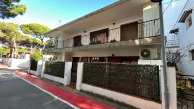 Apartment on Carrer de l'Empordà photo 33