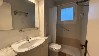 Apartment on Carrer de l'Empordà photo 20