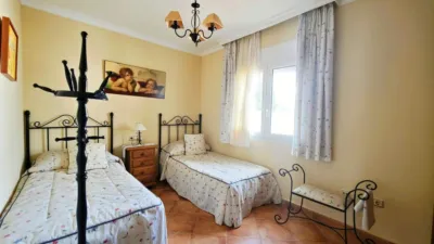 Chalet on Calle de los Cedros photo 18