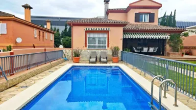 Chalet on Calle de los Cedros photo 2