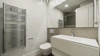 Apartment on Calle del Conde de Aranda photo 25