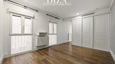 Apartment on Calle del Conde de Aranda photo 44