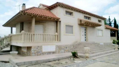Chalet in Carril de los Alonsos, 46 photo 3