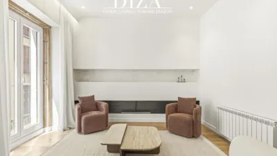 Flat on Calle de la Madera photo 3